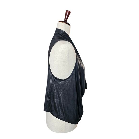 MCM Black Sleeveless Top - Perfect for a Chic Night Out - Picture 4 of 5